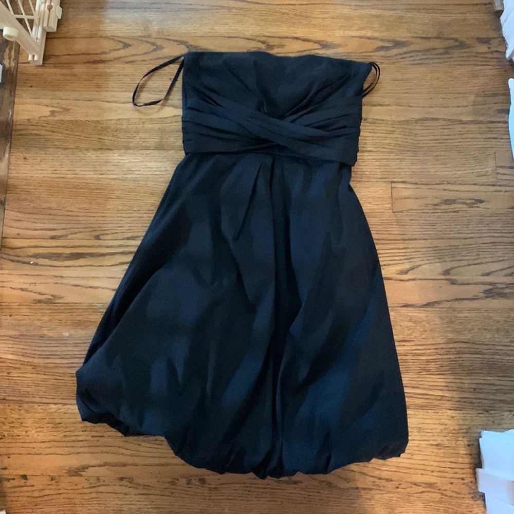Black White House black market size small dress
